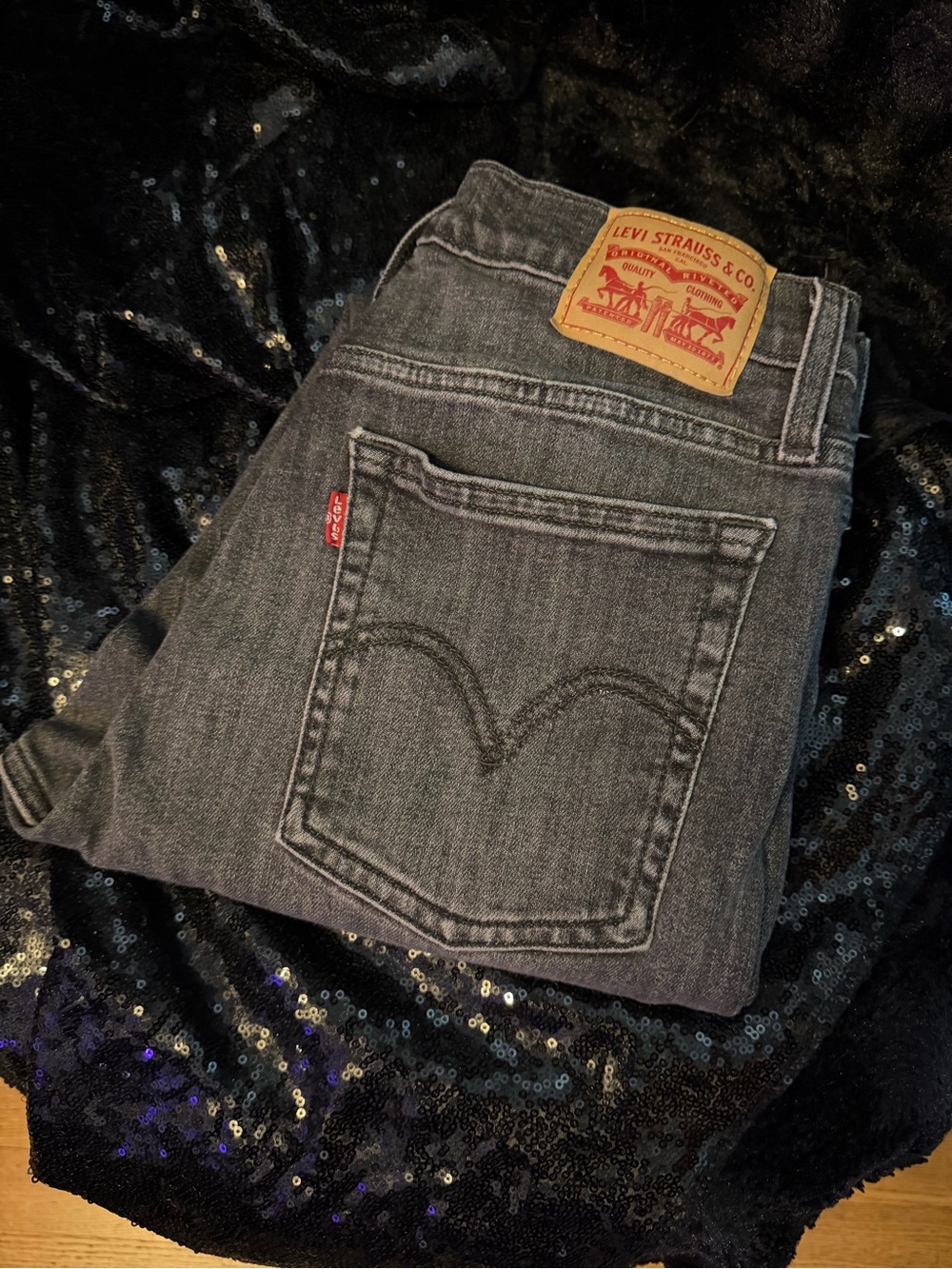Levi's Women’s Grey Skinny Slim Fit Jeans - Classic Denim
